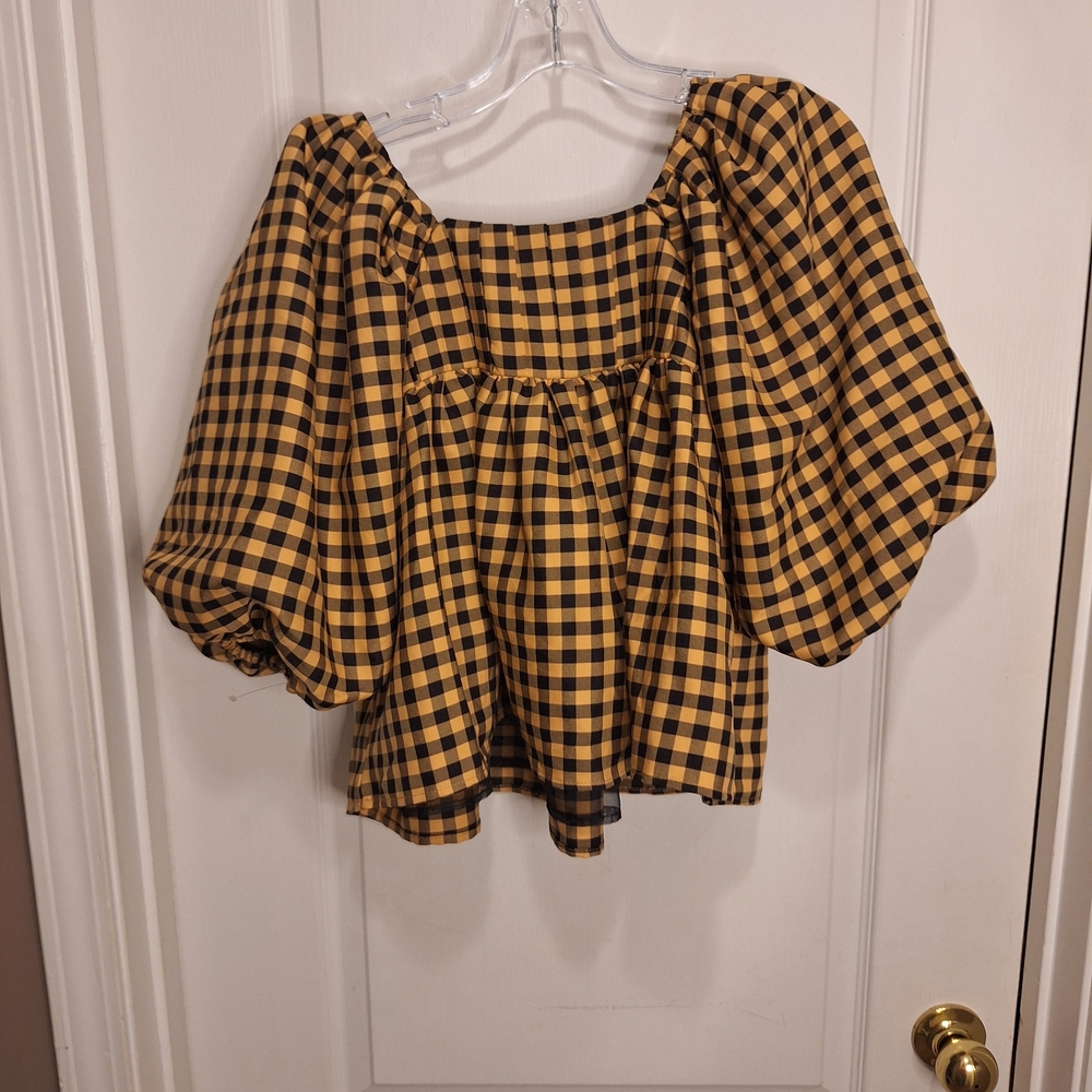 Nasty Gal Black and Tan And Orange Blend  Checkered Puff Sleeve Crop Top - Picture 8 of 13